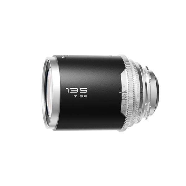 Blazar Mantis 1.33x Anamorphic T3.2 135mm Lens